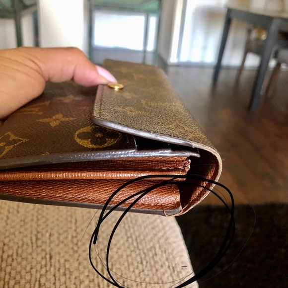 Louis Vuitton monogram wallet - Picture 9 of 16